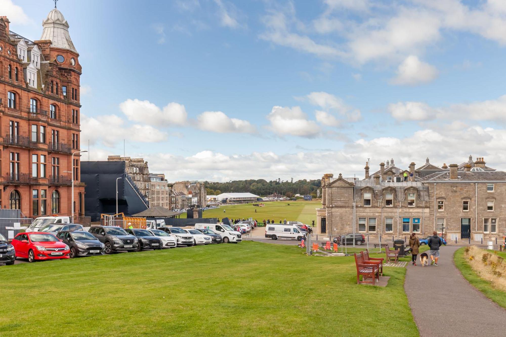 Beachfront Penthouse By The Old Course St Andrews